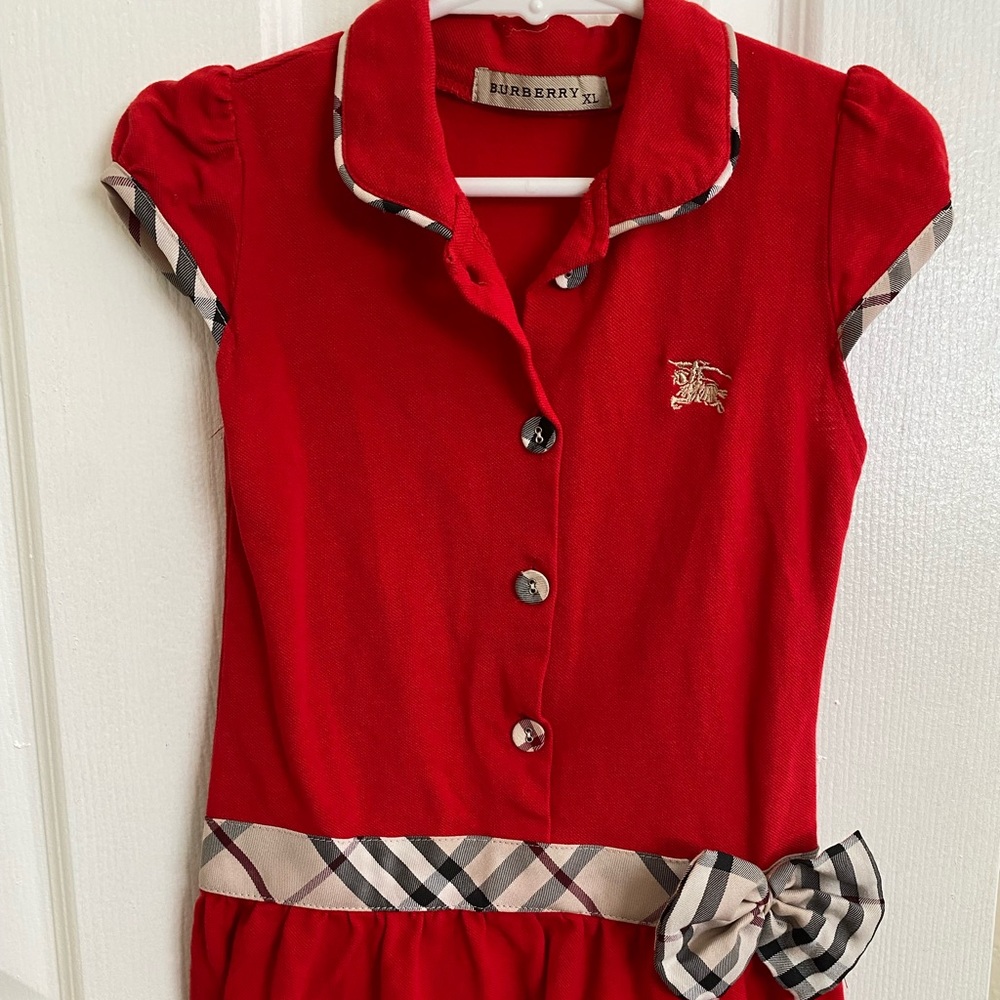 Burberry girls dress. Size 2,3,4 years old